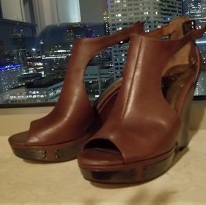 Vince Camuto Waylin brown wedge NWT
